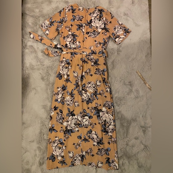Sienna Sky Mauve w Flower Print Fishtail Dress size M - Picture 3 of 5